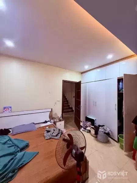 Bán nhà mặt phố Hoàng Quốc Việt 52m2, 6 tầng, mặt tiền 5.2m, kinh doanh đỉnh