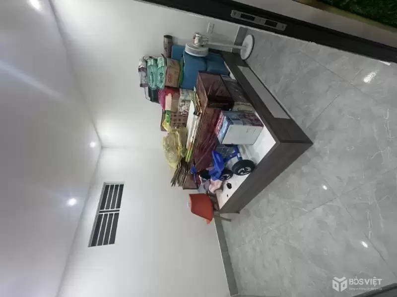 Bán gấp nhà mặt phố Hoàng Quốc Việt 54m2, 6 tầng, mặt tiền 5.5m