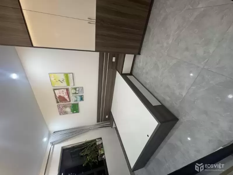 Bán gấp nhà mặt phố Hoàng Quốc Việt 54m2, 6 tầng, mặt tiền 5.5m
