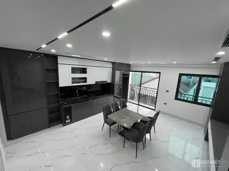 Phân Lô Nhà Đẹp Lạc Long Quân - Ôtô - Thang Máy - 6 Tầng - nhỉnh 18 Tỷ.