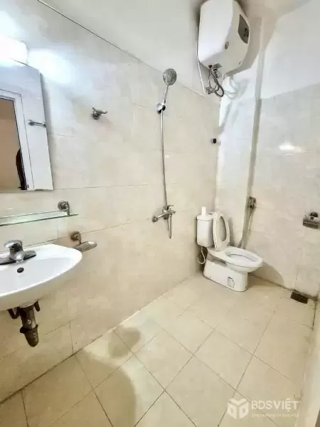 CẦU GIẤY DT 35M-7,9 TỶ,GẦN PHỐ,GẦN HỒ,NGÕ THÔNG,NHÀ DÂN XÂY ĐẸP,SỔ ĐỎ HOA HẬU