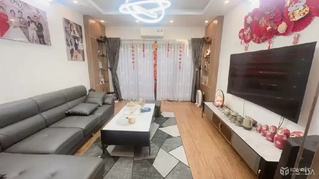DƯƠNG QUẢNG HÀM 40M x5 TẦNG GIÁ 11,3 TỶ,NGÕ THÔNG,NHÀ ĐẸP Ở NGAY