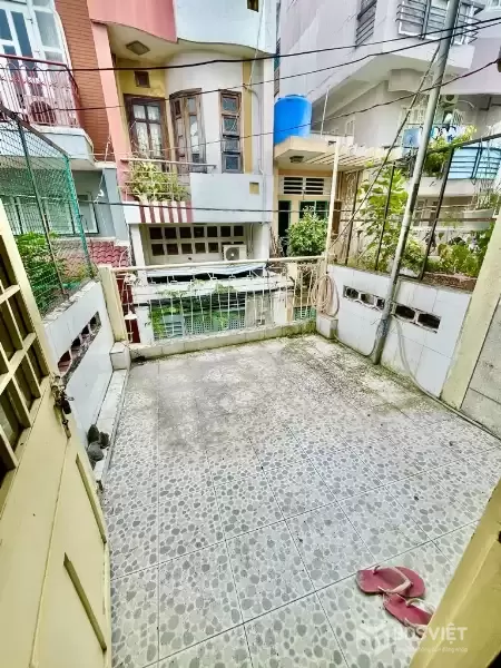 BÁN NHÀ GẦN CÔNG VIÊN LÊ THỊ RIÊNG 48M2, HẺM 4M - 8 Tỷ