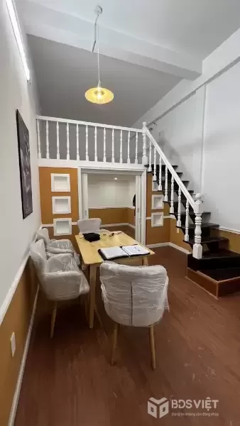 Bán Chung cư Nguyễn CHí Thanh, 40m2 3PN, ngay ngã 6 Nguyễn Tri Phương chỉ hơn 1 tỷ