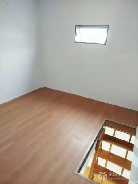 Bán căn hộ Lê Văn Sỹ 2PN, ngay Đặng Văn Ngữ, gần nhà thời Ba Chuông, chỉ hơn 1 tỷ