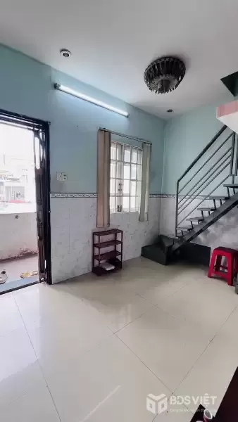 Bán căn hộ Hà Tôn Quyền, 27m2 có lửng, 3PN, gần Hồng Bàng, chỉ hơn 1 tỷ