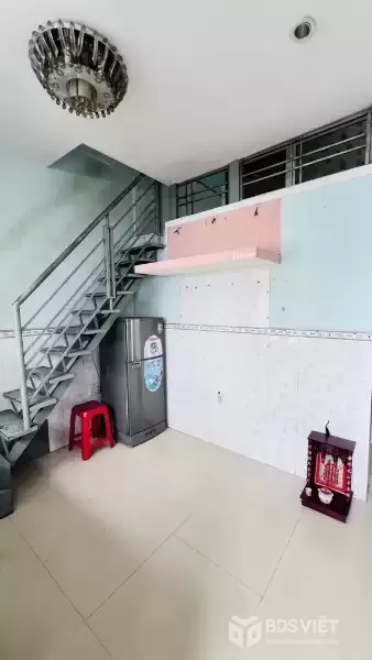 Bán căn hộ Hà Tôn Quyền, 27m2 có lửng, 3PN, gần Hồng Bàng, chỉ hơn 1 tỷ