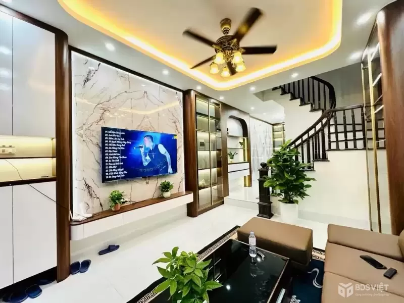 Bán nhà đẹp 2 mặt thoáng Cổ Nhuế, DT 50m2, 4T gần phố