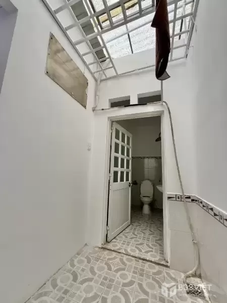 Bán nhà MT Đường Phùng Chí Kiên, Tân Phú - 55m2, Ngang 5m, 2PN