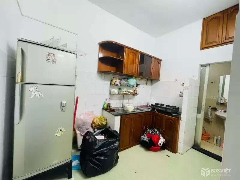 Nhà 1 Trệt 1 Lầu – Ngay Chợ Đầm, Cách Biển Chỉ 700m
- Diện tích đất: 25m² – Diện tích sử dụng: 50m²