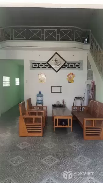 Nhà cách đường chính Thái Thông chỉ đúng 20m, đối diện tiểu học Vĩnh Thái