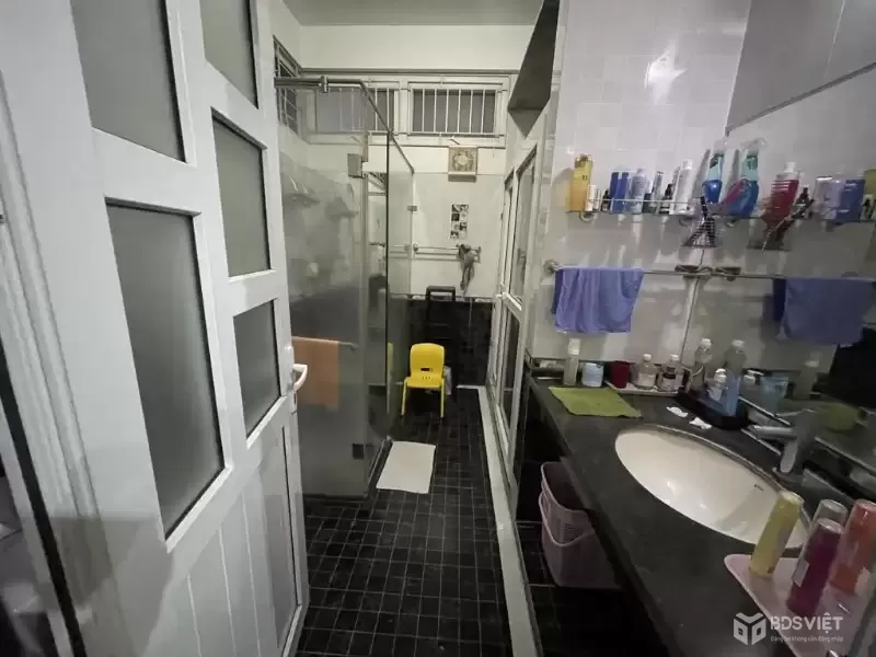 Bán nhà Thuỵ Phương 40m2, 5 tầng mới, sân ô tô, ngõ thoáng
