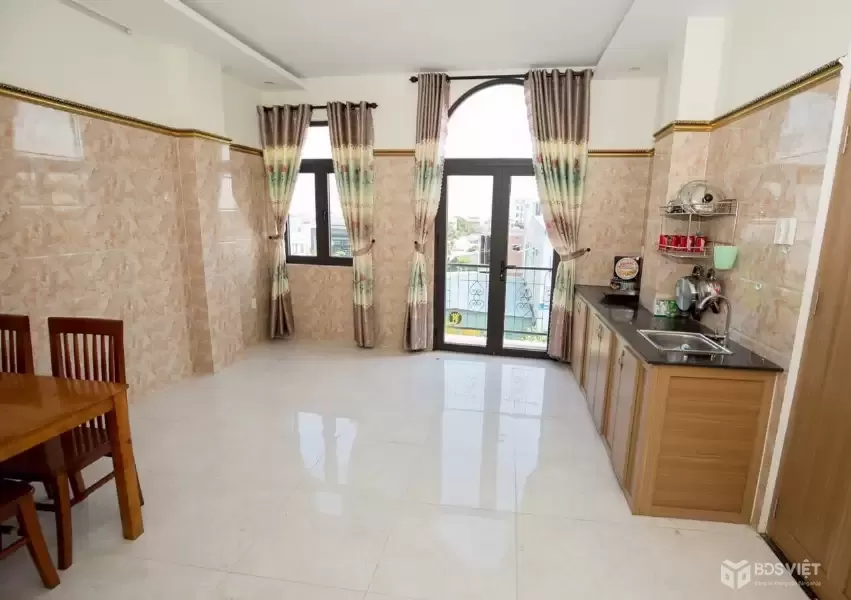 ♥ Toà Căn Hộ 256m2 5 tầng, cạnh Bến Xe, đường 10.5m, 30 phòng