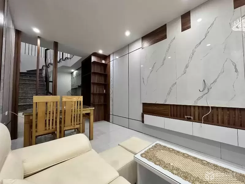 KHU VIP NGUYỄN SƠN LONG BIÊN BÁN NHÀ 6 TẦNG NHỈNH 8 TỶ