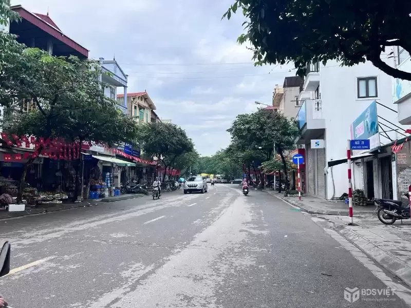 BÁN ĐẤT SIÊU VIP 1 NHÀ RA MẶT PHỐ VIỆT HƯNG - ĐẦU TƯ TỐT