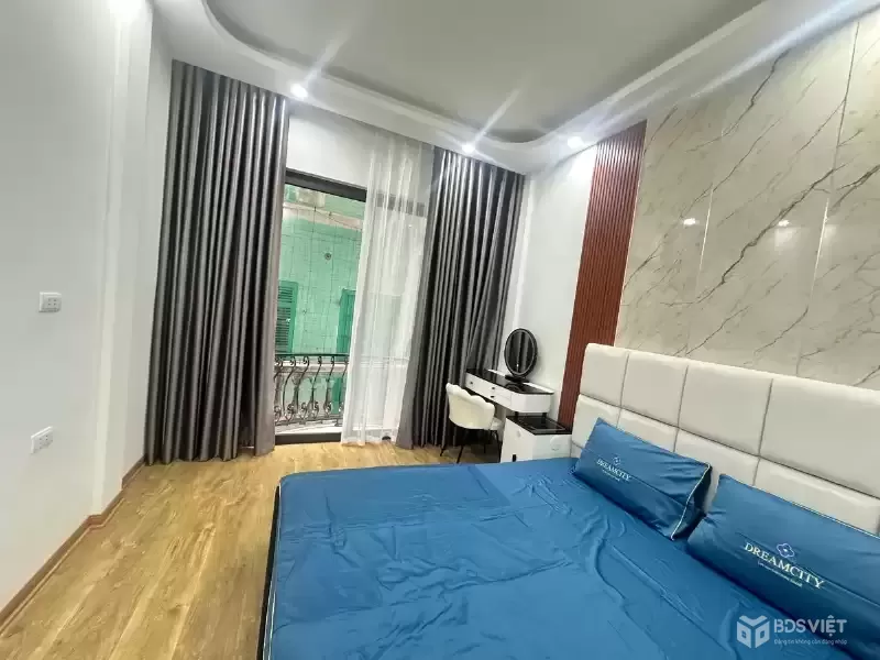 Bán Nhà Nguyễn Phúc Lai 39/45m2. 5 tầng. mặt tiền 3.3m. giá 13.2 tỷ Đống Đa Hà Nội