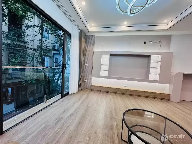 SIÊU PHẨM 6 TẦNG TẠI PHỐ HOA LÂM - VIỆT HƯNG GIÁ RẺ
