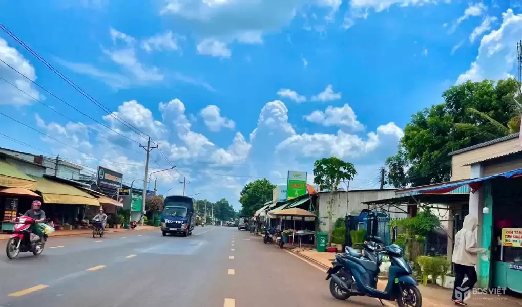 KẸT TIỀN BÁN GẤP 275M2 ĐẤT THỔ CƯ SÁT CHỢ, TR.HỌC GẦN KCN ĐANG HĐ. GIÁ 190TR 