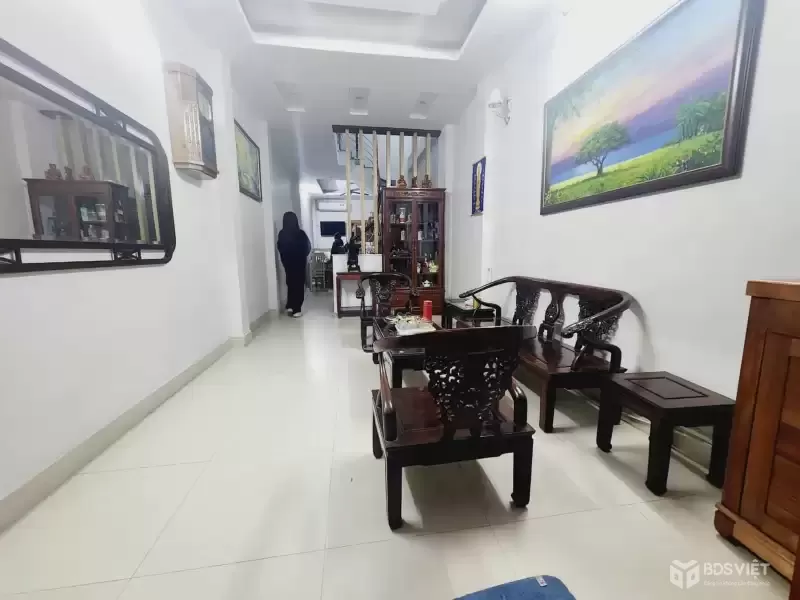Bán Nhà Đội Cấn 44m2. 5 tầng. mặt tiền 3m. giá 10.8 tỷ Ba Đình Hà Nội