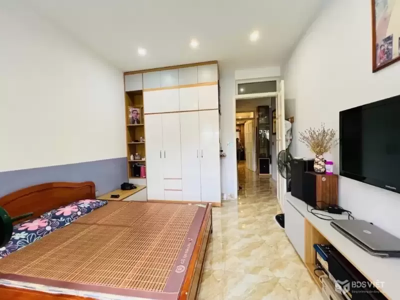 CHUNG CƯ CẦU GIẤY DT 87M 3 NGỦ 2 WC CỰC THOÁNG SÁNG,NHIỀU CỬA SỔ GIÁ 6,6 TỶ