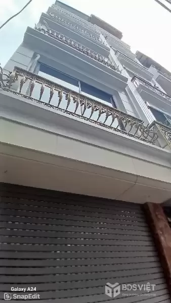 LẠC LONG QUÂN 52M x6 TẦNG THANG MÁY-18,5 TỶ-PHÂN LÔ,Ô TÔ VÀO NHÀ ,2 THOÁNG,NỞ HẬU