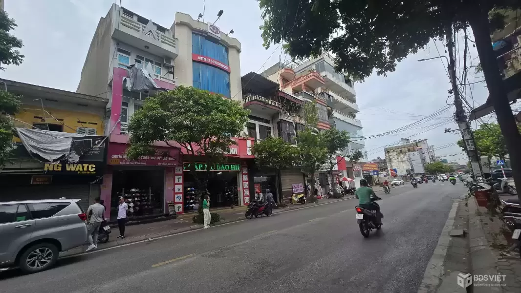 Bán nhà 99 Phạm Ngũ Lão, phường Lê Thanh Nghị, Hải Dương (nay là Hải Phòng). 135m2, MT 4.65m, 2 tầng, miễn TG