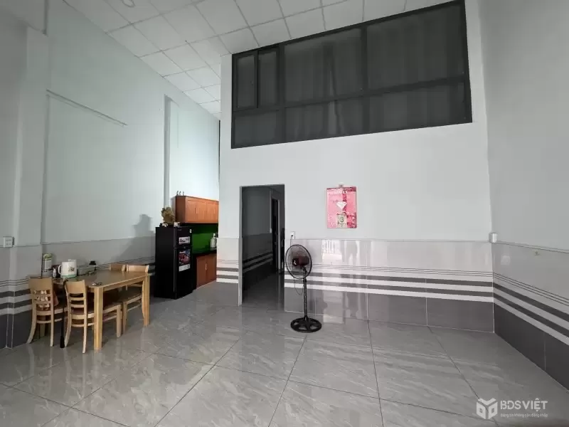 Tân Phú Hẻm Oto Kia Morning Gần Mặt Tiền Lũy Bán Bích Nhà Đẹp Giá Tốt