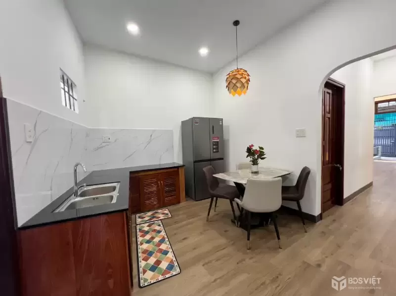Căn nhà hẽm Cầu Dứa Phú Nông ngay Trung tâm phường Tây Nha Trang chỉ cần xách Valy vào ở:
