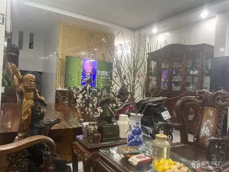 bán nhà 7 tâng 18 phòng mặt tiền bắc sơn gần bãi tắm hòn chồng .