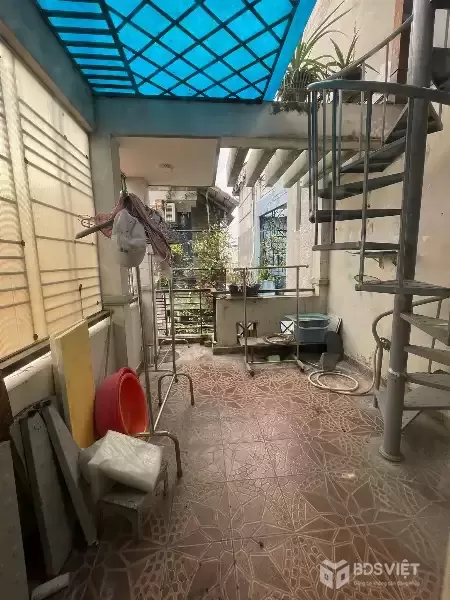 Nhà Đường Nguyễn Trọng Tuyển Phường 8 Quận Phú Nhuận Cũ.