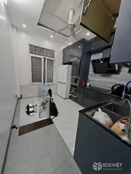Mặt phố Trần Thái Tông 88m2, 7 tầng thang máy, kinh doanh vô địch