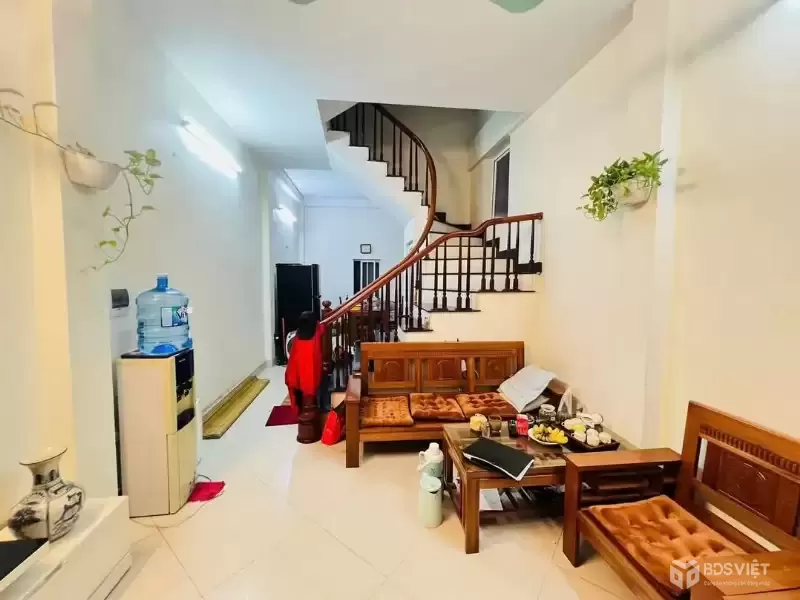 Bán Nhà Đội Cấn 44/46m2.  4 tầng. mặt tiền 3.7m. giá 10.5 tỷ Ba Đình Hà Nội
