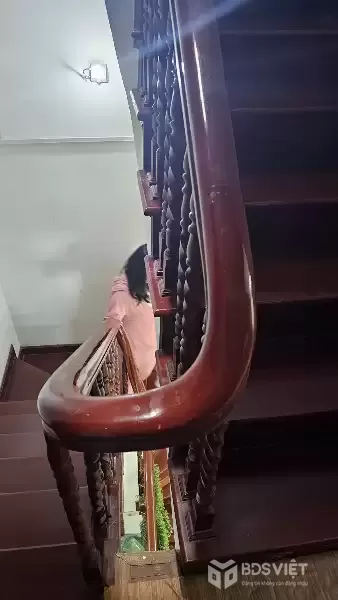 Bán Nhà Đường Láng 38m2. 5 tầng. mặt tiền 4.3m, giá 12.5 tỷ Đống Đa Hà Nội