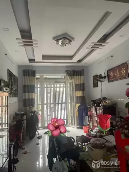 Bán nhà mặt tiền 2 tầng đẹp, 50m² (4.1x12), gần Lê Văn Qưới, chỉ hơn 3 tỷ