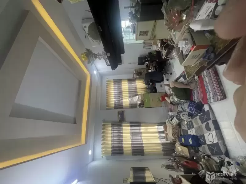 Bán nhà mặt tiền 2 tầng đẹp, 50m² (4.1x12), gần Lê Văn Qưới, chỉ hơn 3 tỷ