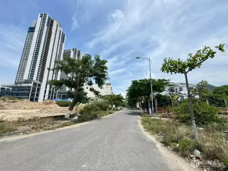 Bán Đất Biệt Thự Mặt Tiền Đường Huỳnh Văn Nghệ - Vĩnh Hoà - Bắc Nha Trang.