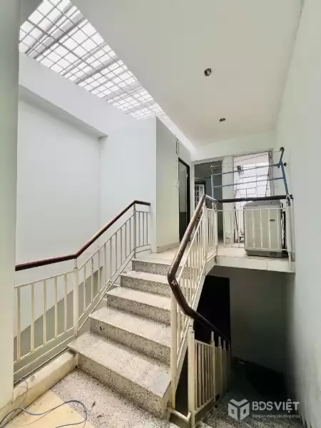 Bán nhà MT Nguyễn Nghiêm - DT 80m2, A4, 4 Tầng- Dòng tiền 20 triệu
