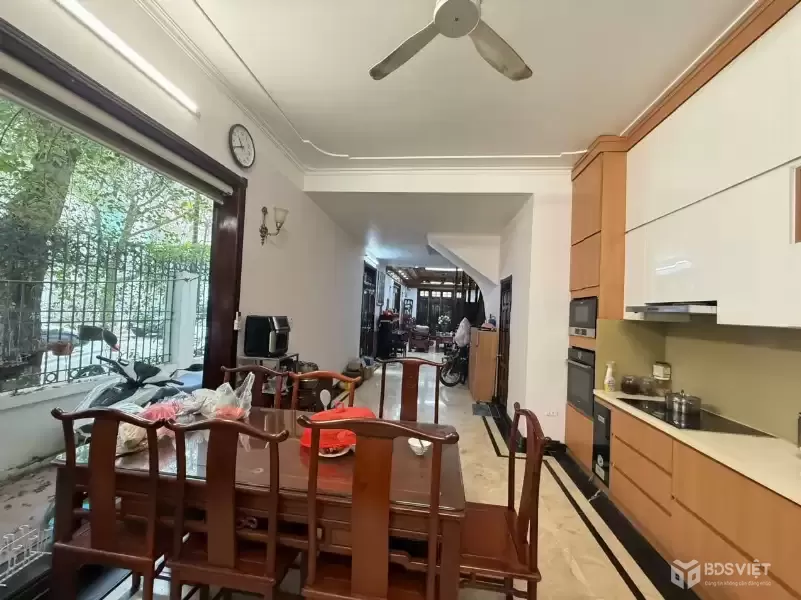 BÁN NHÀ MẶT PHỐ THANH XUÂN, VỈA HÈ ĐÁ BÓNG, 6 TẦNG THÔNG SÀN, KINH DOANH ĐỈNH, CHỈ 22 TỶ