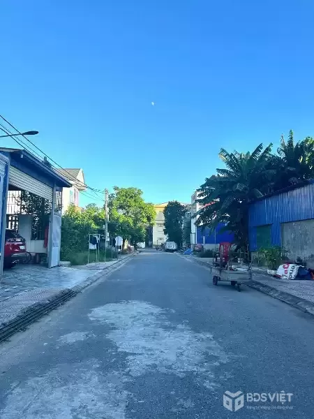 Lô đất đấu giá trung tâm Núi Đối - đường nhựa 12m, vị trí vàng - giá chỉ 2x tr/m²  ZALO 0567 222 555