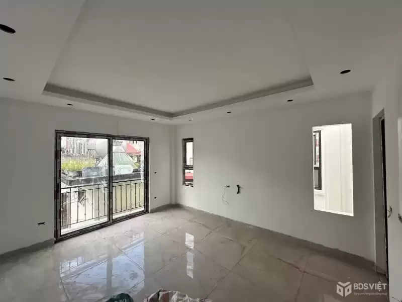 Bán Nhà Vĩnh Tuy 31/54m2. 5 tầng, mặt tiền 4.2m. giá 7.5 tỷ Hai Bà Trưng Hà Nội