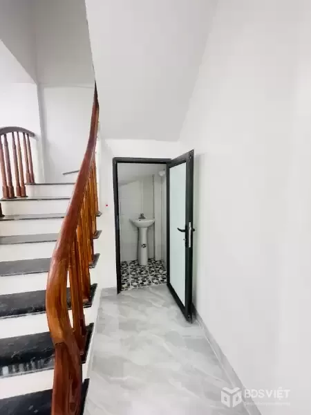 Bán Nhà Đê Trần Khát Chân 37m2.  5 tầng. mặt tiền 4m. giá 7 Tỷ Hai Bà Trưng Hà Nội