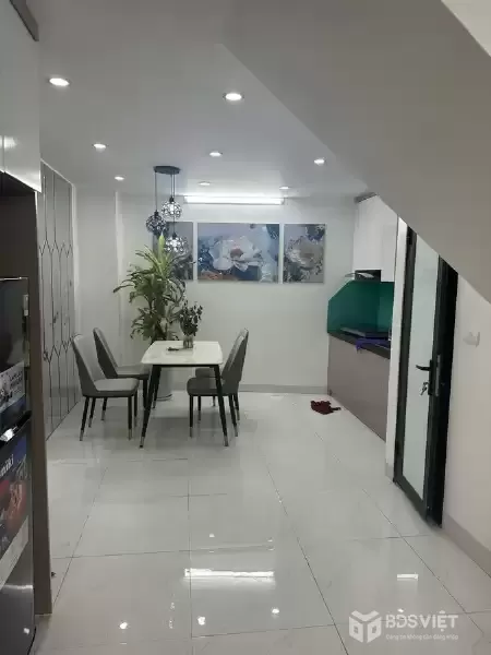 Bán Nhà Hoàng Hoa Thám 44m2. 3 tầng. mặt tiền 4. giá 7.95 tỷ Ba Đình Hà Nội