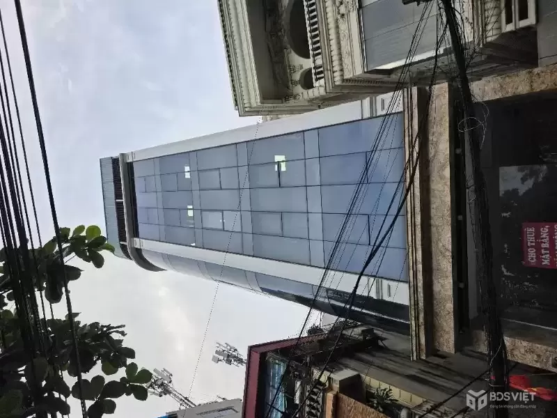 Bán nhà mặt phố Hoàng Quốc Việt 76m2, 8 tầng, mặt tiền 5m, giá 23,9 tỷ