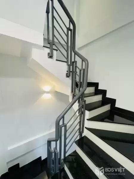 Nhà Mới 4 Tầng Hoàn Công Đầy Đủ –Chỉ 3,85 Tỷ -Hẻm Ô Tô – Vị Trí Kinh Doanh