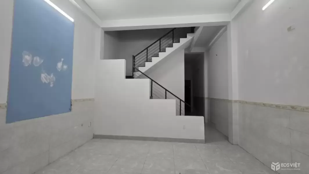 ♥ MT Hàn Mặc Tử, 96m2, 2 tầng cứng sạch, 3PN, 5.x tỷ