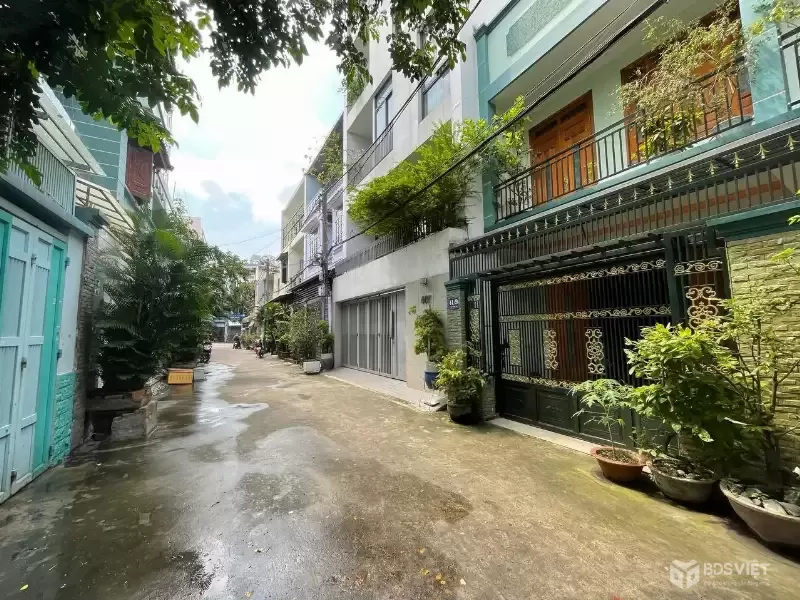 Bán nhà Dương Đức Hiền, Tân Phú - 65m2, Ngang 6.12m - Hẻm 6m thông xe tải