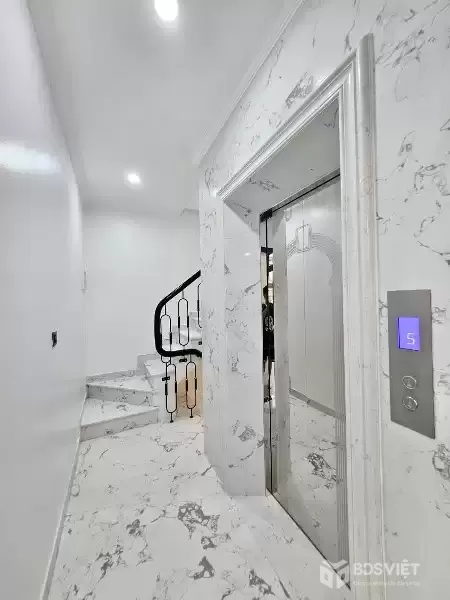 NHÀ MỚI 6 TẦNG THANG MÁY - TRUNG TÂM BỒ ĐỀ LONG BIÊN