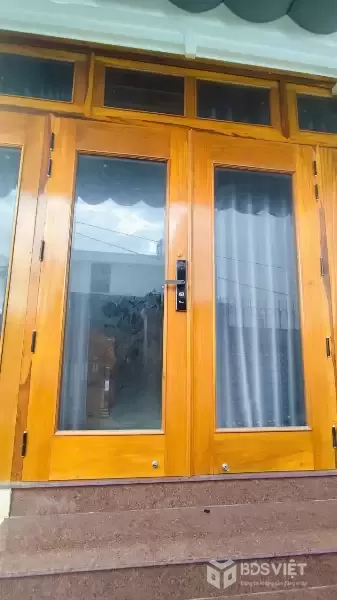 ????Bán nhà 3 tầng , nội thất gỗ 90% đẹp gần KDT Vính Điềm Trung- chỉ cần xách Vali vào ở luôn ????