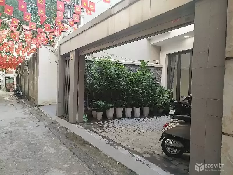 BÁN CĂN BIỆT THỰ MINI  PHỐ BỒ ĐỀ – HỒNG TIẾN LONG BIÊN Ô TÔ VÀO NHÀ