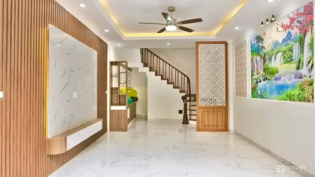 NHÀ ĐẸP THỤY PHƯƠNG DT35M2 - MT5M - 5 TẦNG - GIÁ 6TỶ - BẮC TỪ LIÊM - KINH DOANH